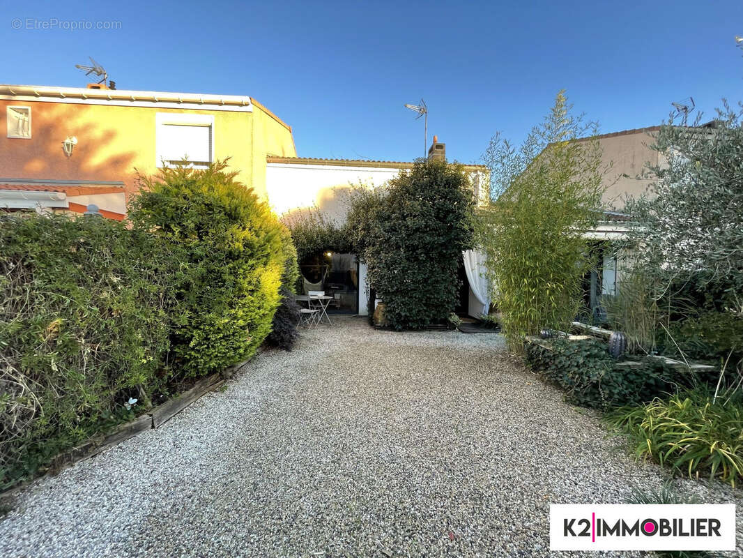 Maison à MONTELIMAR