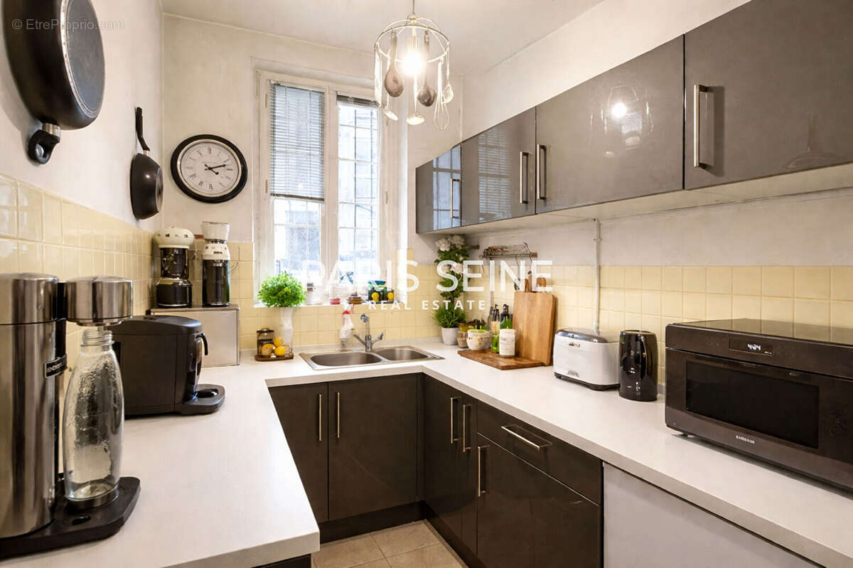 Appartement à PARIS-15E