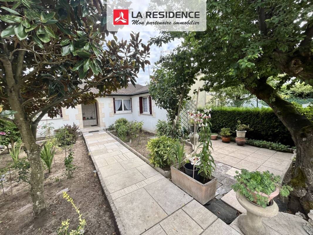 Maison à PONTAULT-COMBAULT