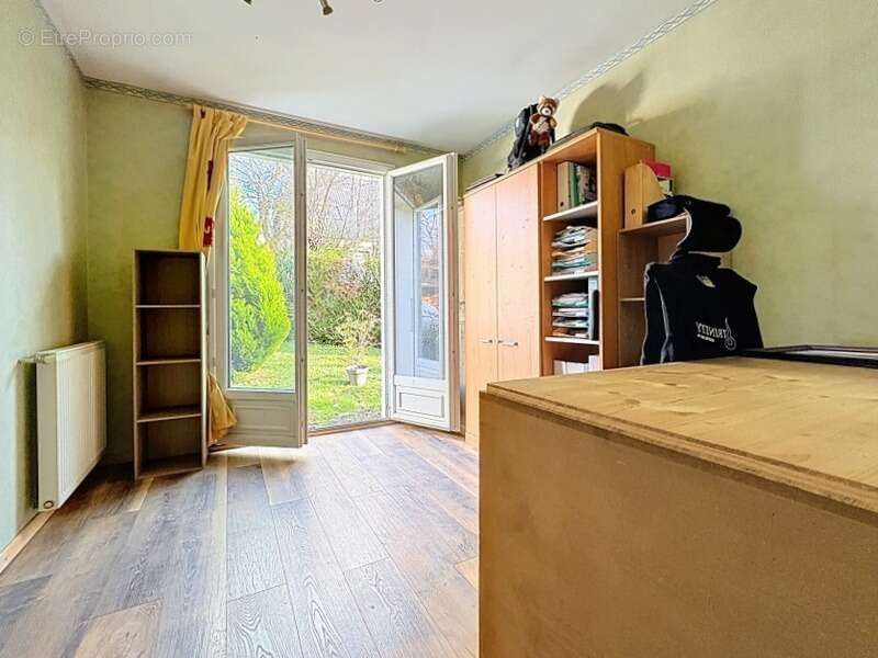 Maison à VILLE-LA-GRAND