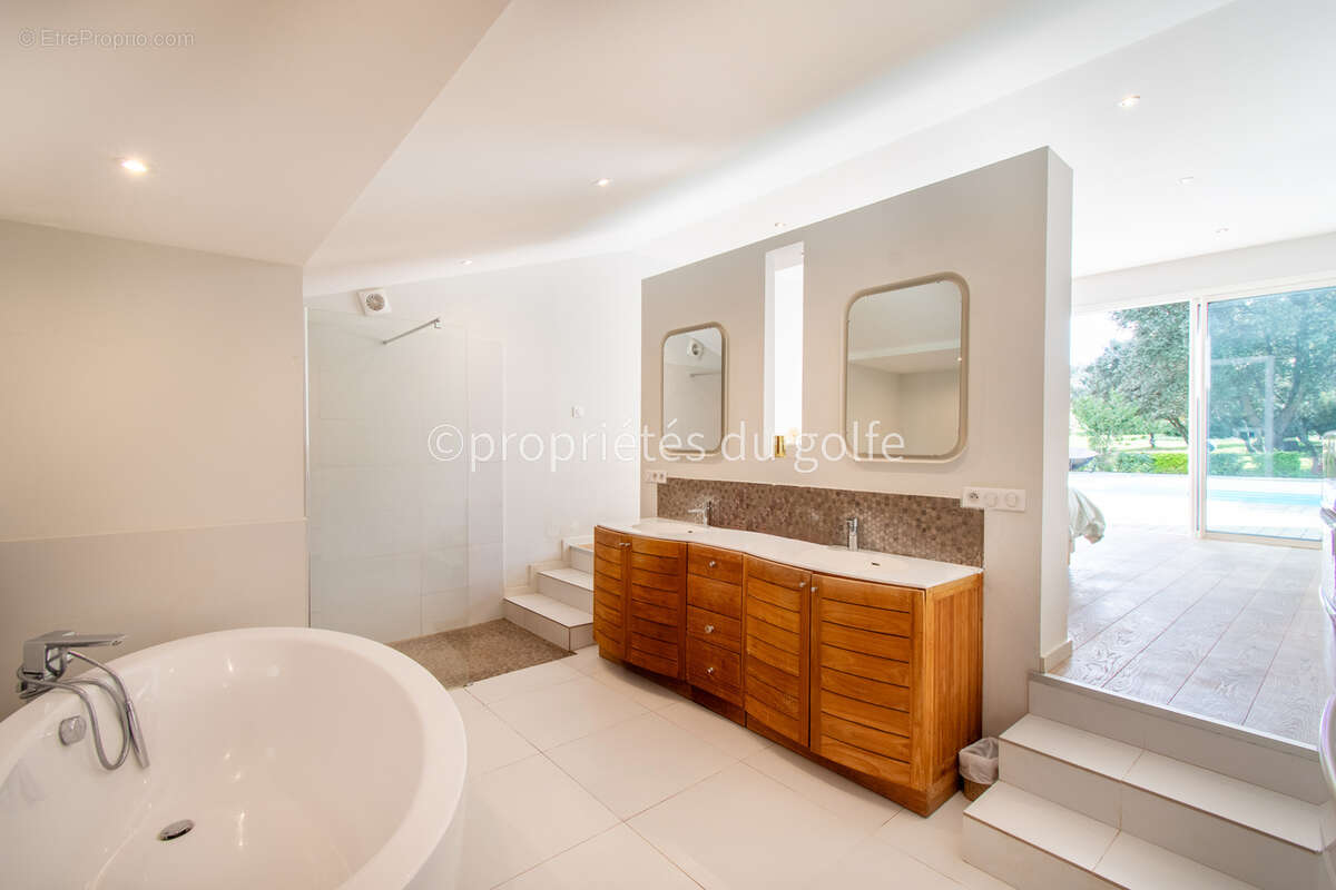 Maison à BALARUC-LE-VIEUX