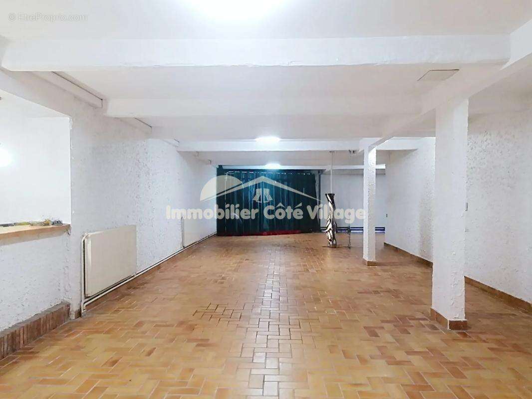 PERIPHERIE DE NICE Prestigieuse propriété,476m2 de surface - photo 13