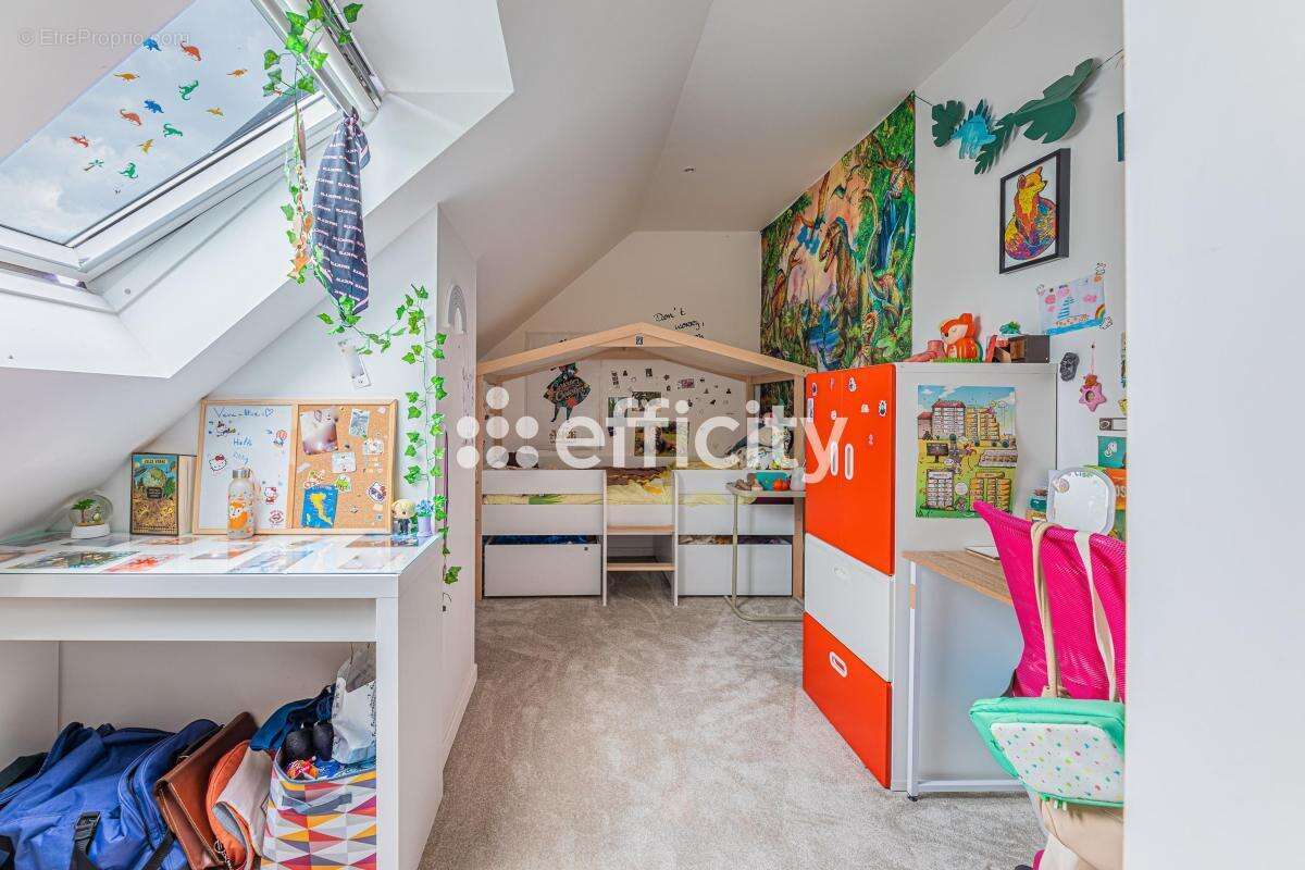 Maison à SAINT-CYR-SUR-LOIRE