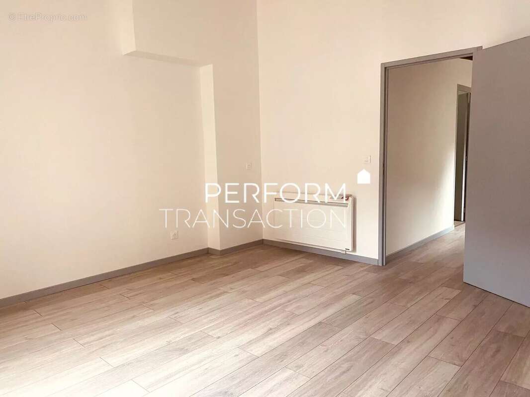 Appartement à VIZILLE