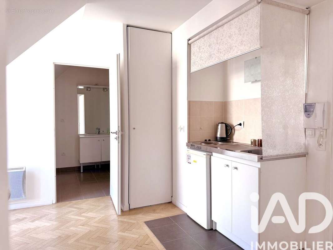 Photo 3 - Appartement à LE PLESSIS-ROBINSON