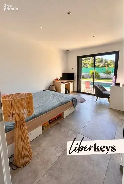 Maison contemporaine de plain-pied – 200 m² – 10 pièces – Parnans - photo 7