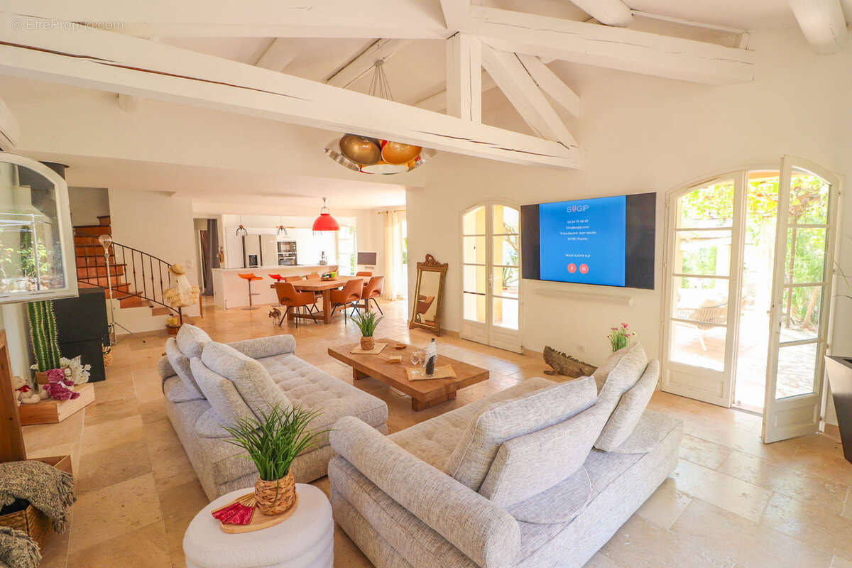 FLAYOSC PROPRIETE de 185M2 habitables avec 4 chambres, PISCINE sur plus de 4000m2 clos et paysagé - photo 7