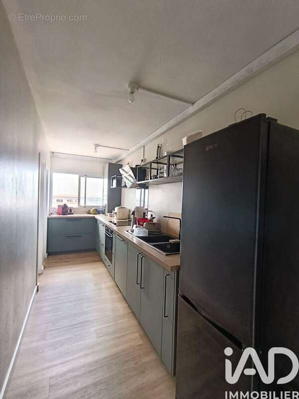 Photo 2 - Appartement à SAINT-DENIS