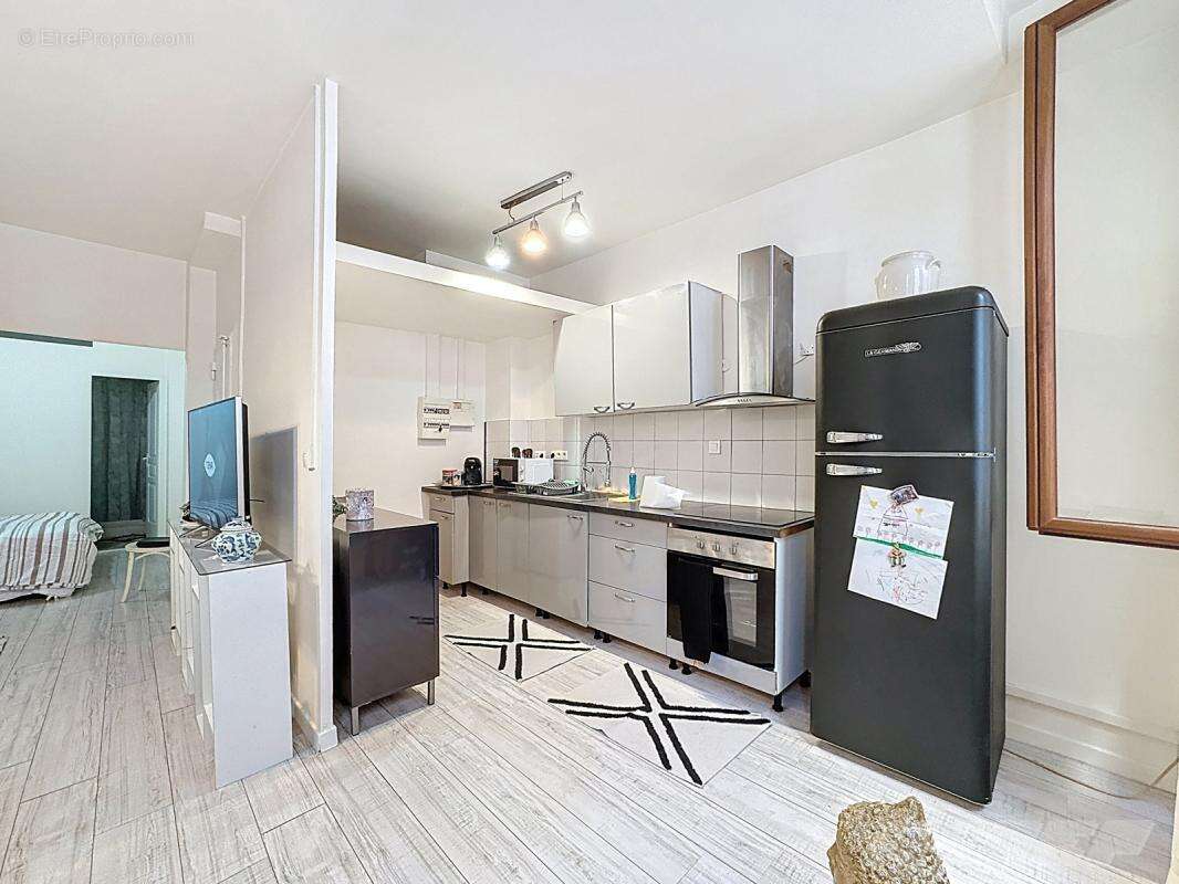 Appartement à MARSEILLE-2E