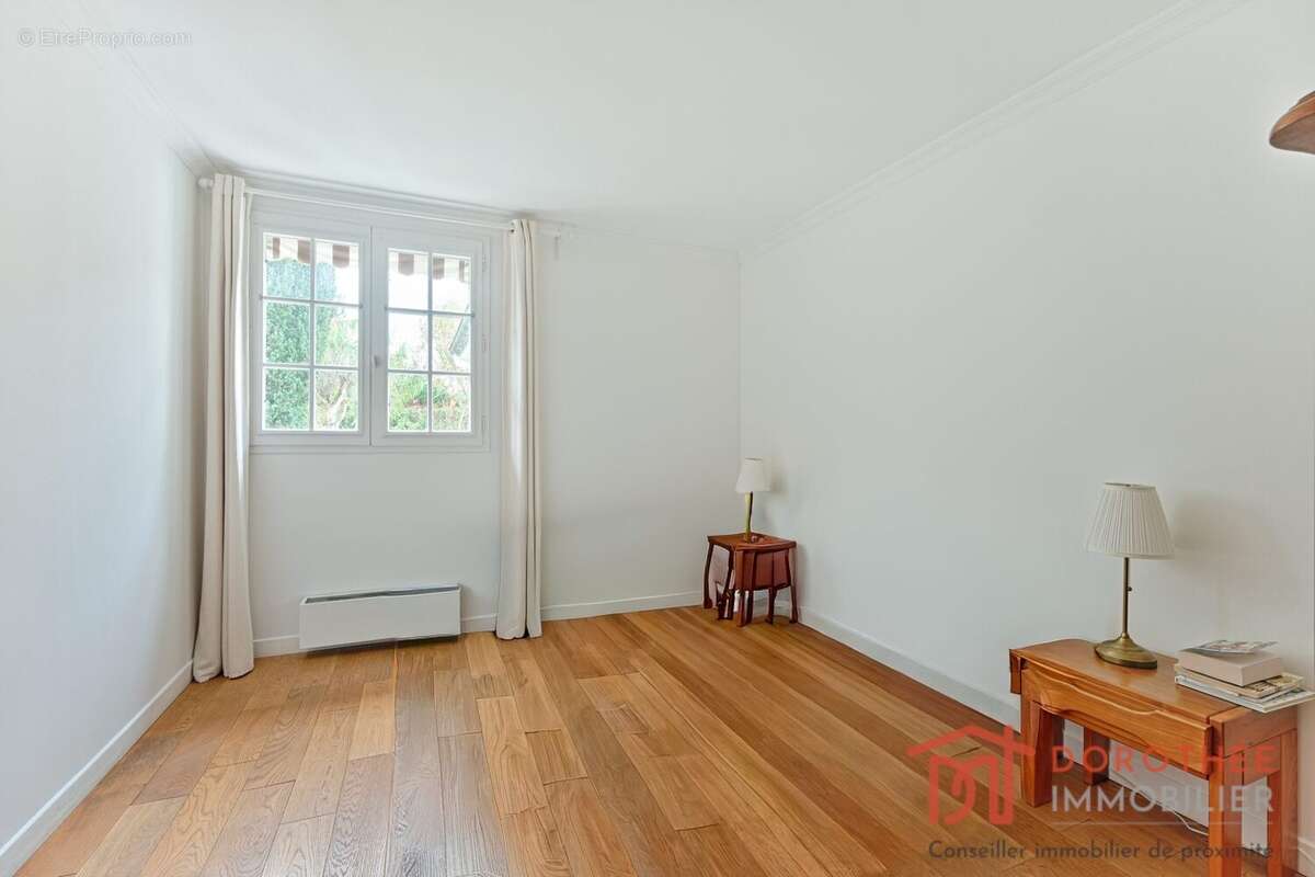 Maison à VILLECRESNES