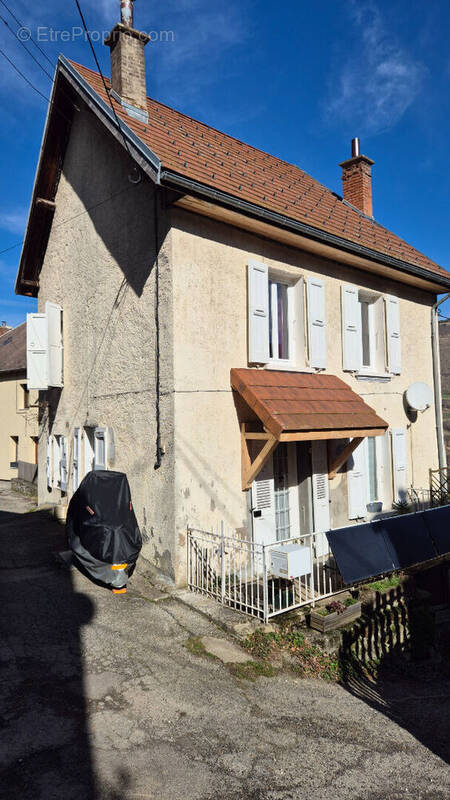 Maison à LA MOTTE-SAINT-MARTIN