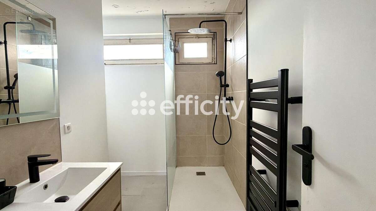 Maison 74 m² à Aulnat  - photo 9