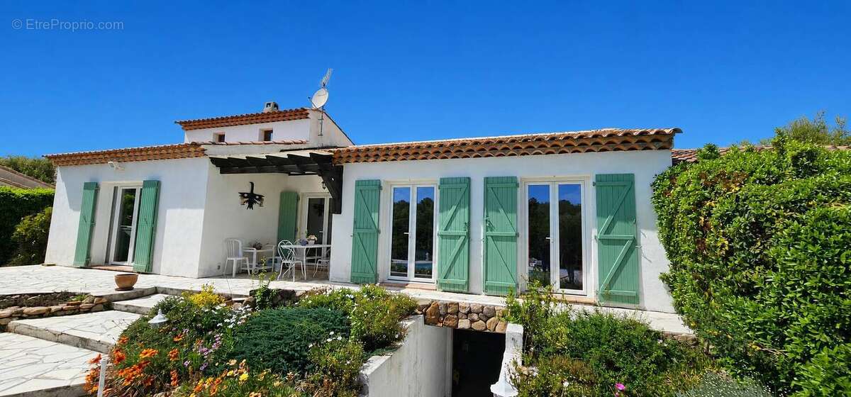 Villa avec piscine en impasse à Roquebrune Sur Argens - photo 5