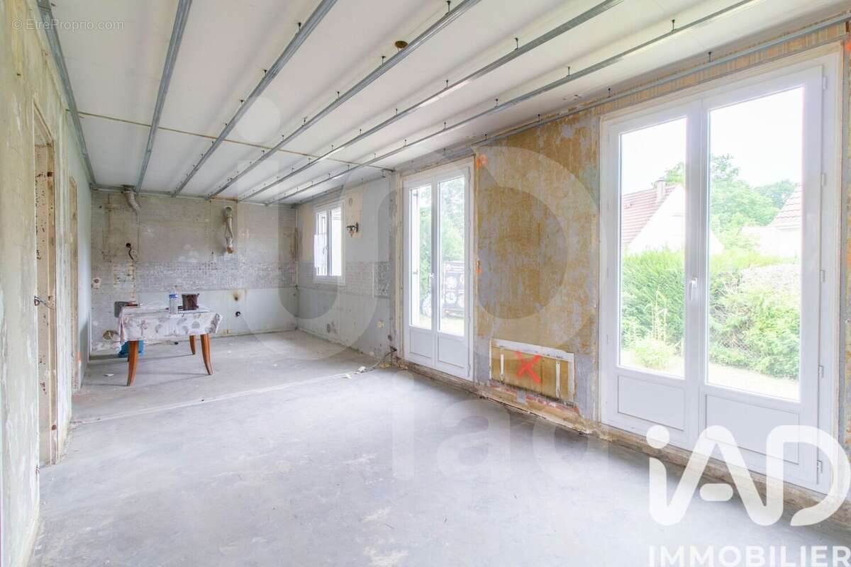 Photo 3 - Maison à LE PLESSIS-BRION