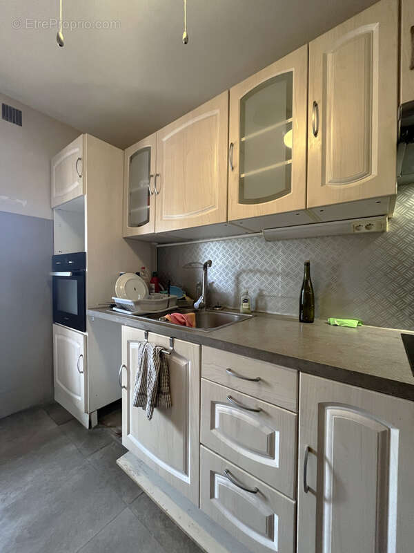 Appartement à SAINT-LAURENT-DU-VAR