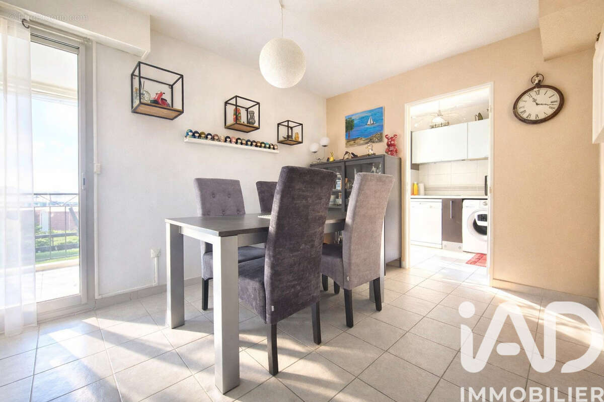 Photo 3 - Appartement à SAINT-LAURENT-DU-VAR