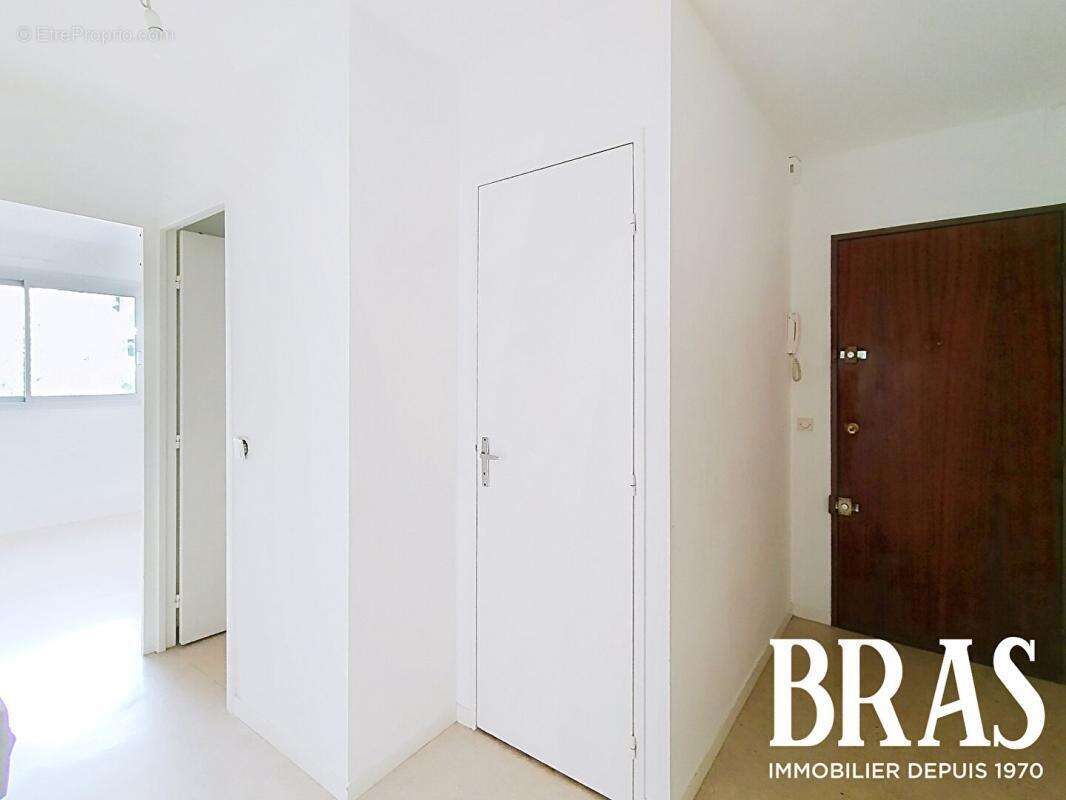 Appartement t3 + cave + parking - photo 3