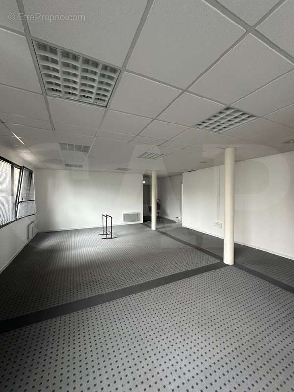 Commerce à PLOUFRAGAN