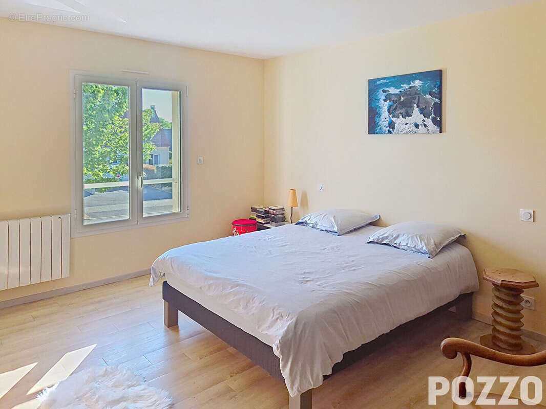 A vendre Maison recente de 8 pp située à Biéville Beuville 14112 - photo 13