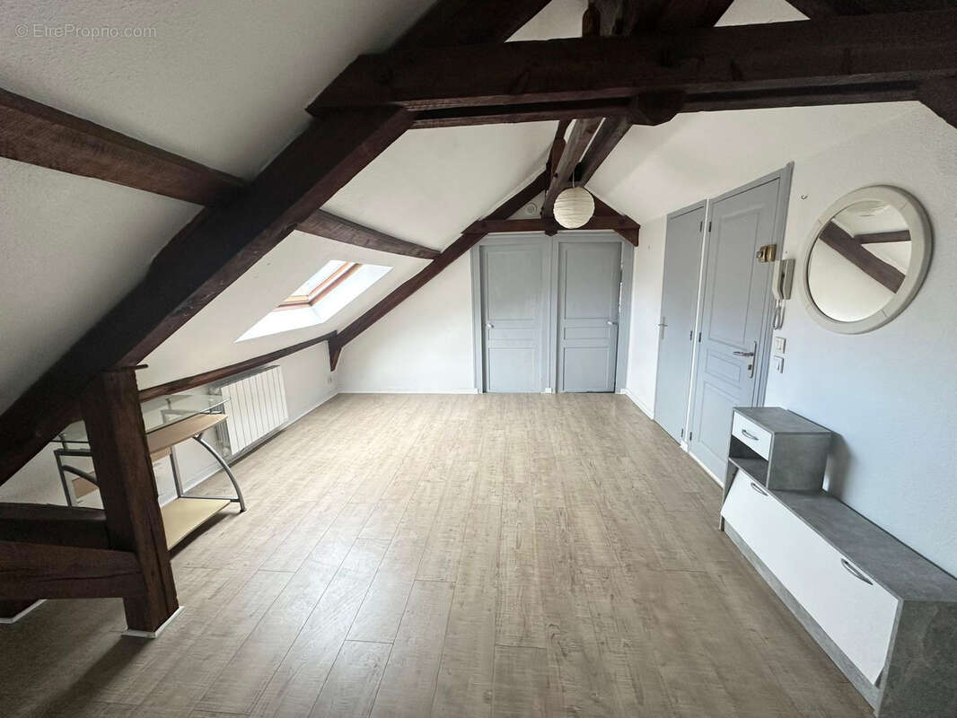 Appartement à SAINTE-SAVINE