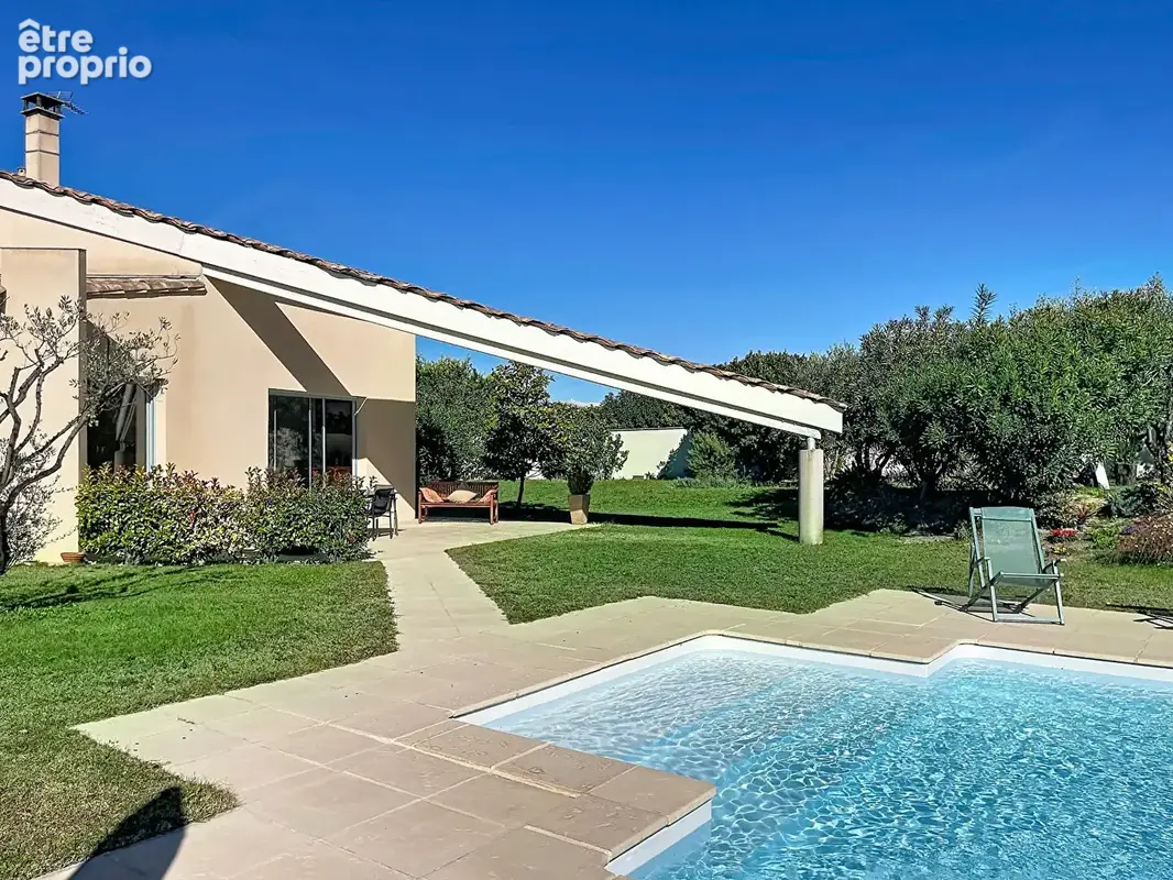 Villa d'architecte de 240m² avec piscine sur terrain de 3000m² - photo 4