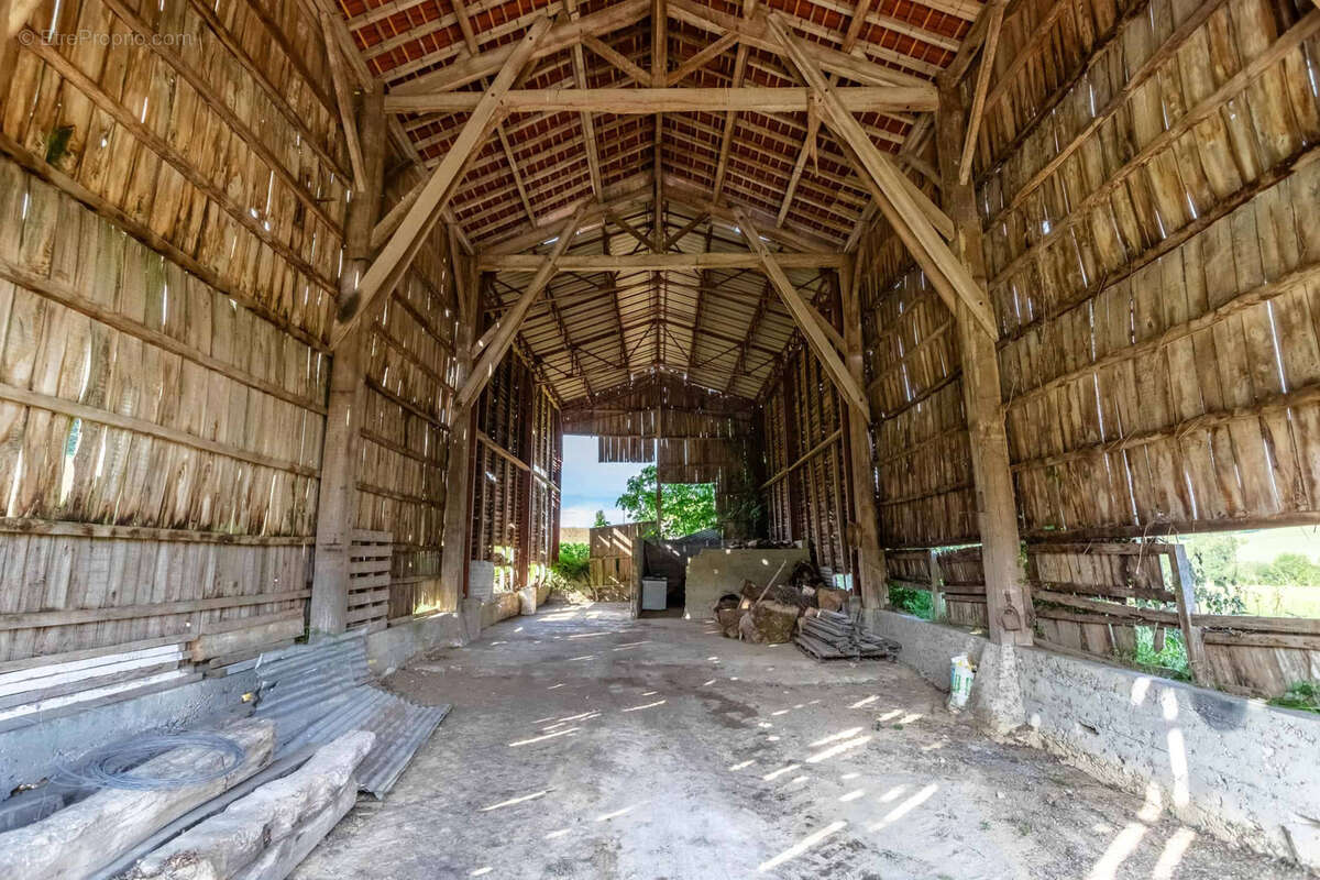 Country property - photo 35