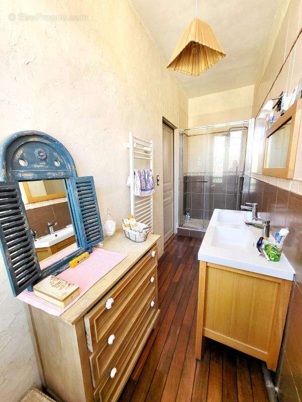 Appartement à MORIGNY-CHAMPIGNY