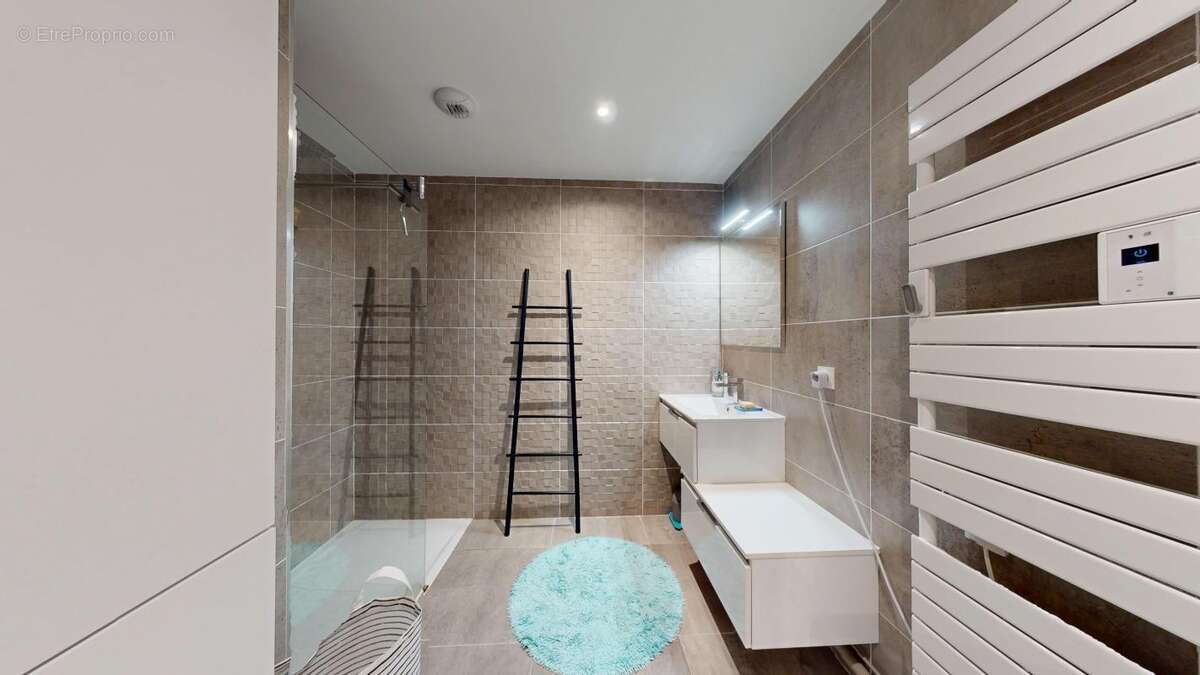 Appartement à LYON-4E