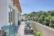 Appartement à LA ROQUE-D'ANTHERON