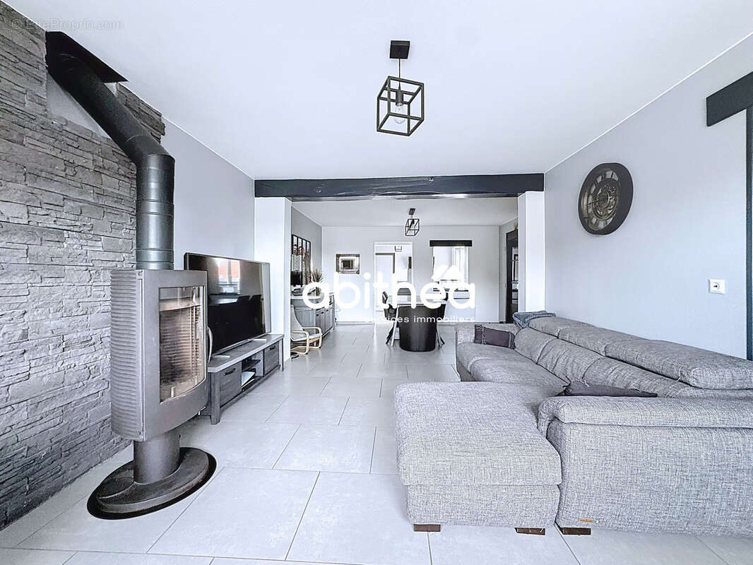 Maison à MAISNIL-LES-RUITZ