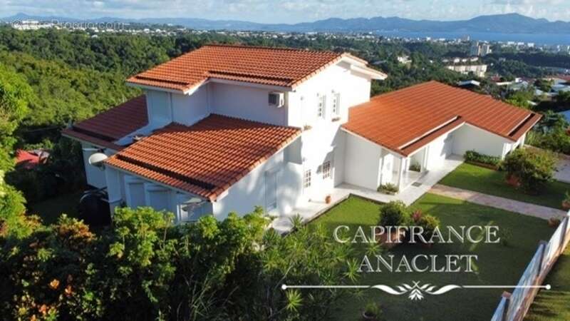 Maison à SCHOELCHER