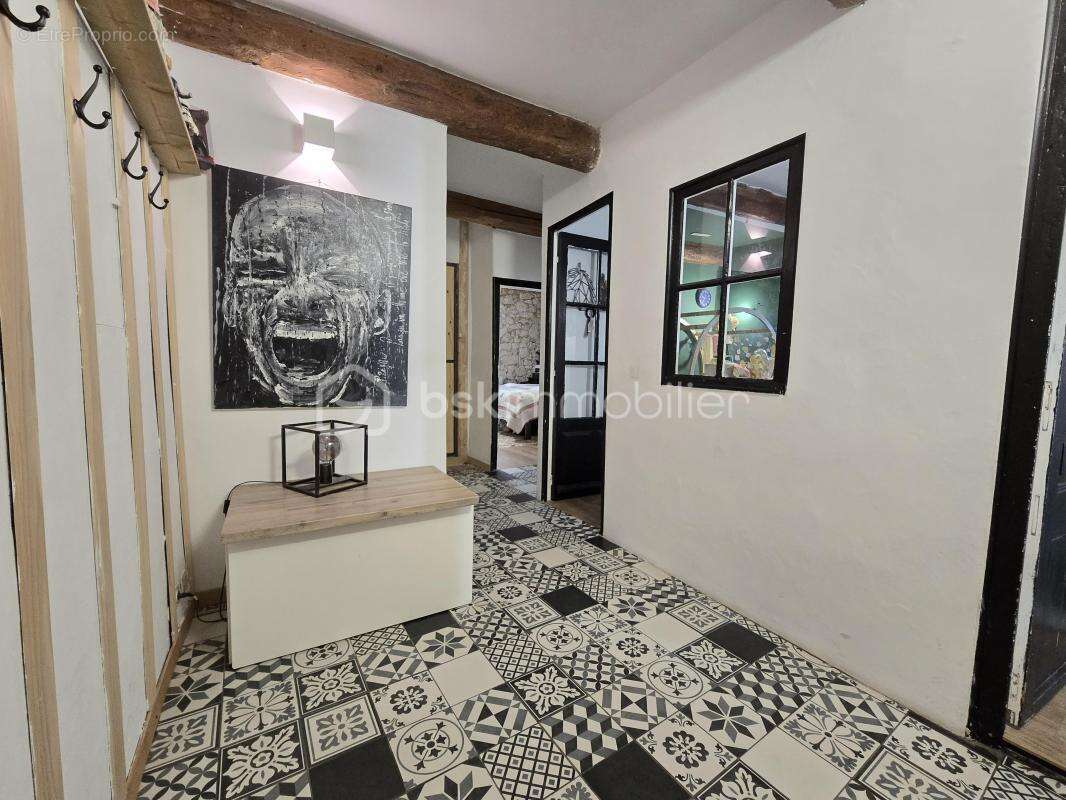 Appartement à VILLELAURE