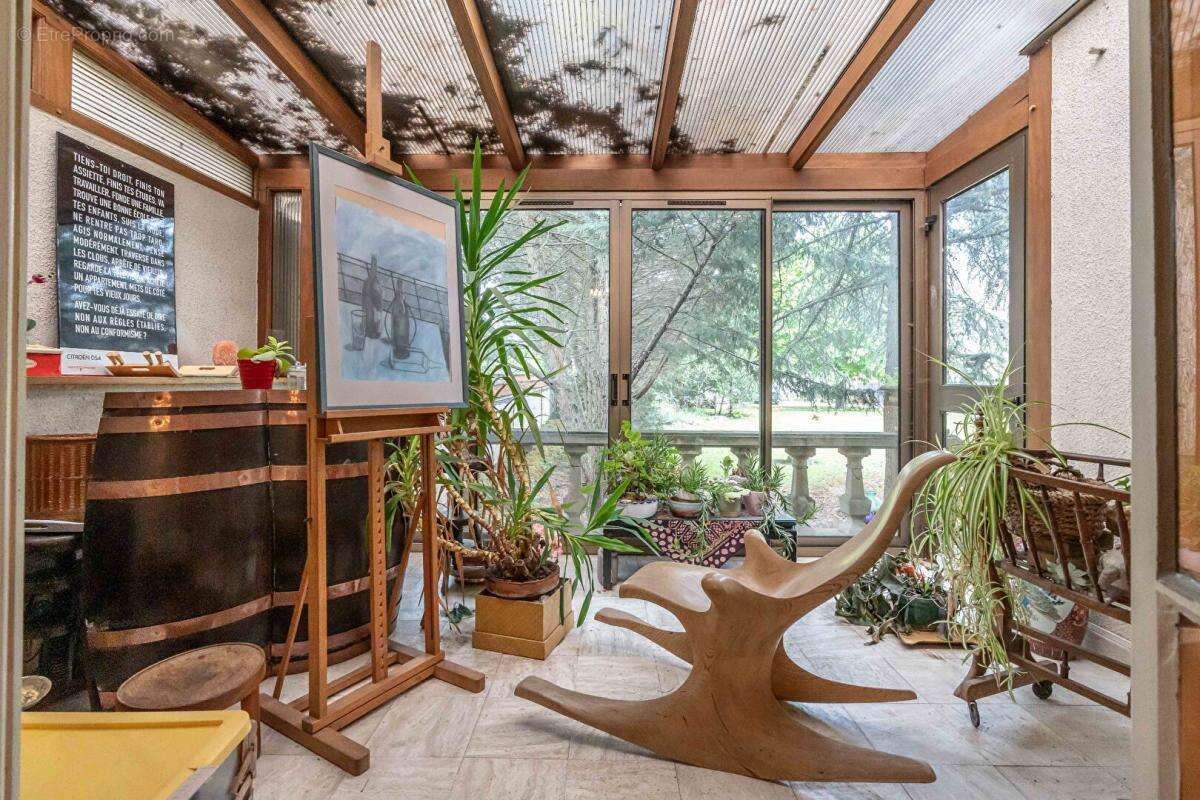 Maison à SAINT-MAUR-DES-FOSSES