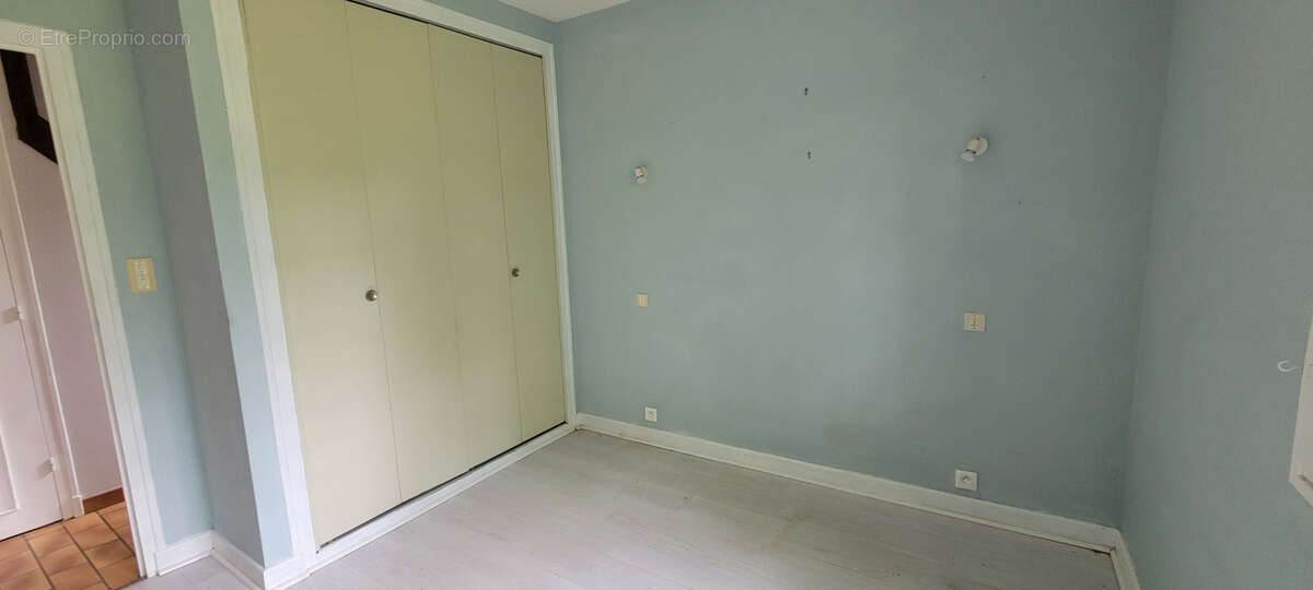 Pavillon familial avec vie de plain-pied dans un secteur recherché ! - photo 10