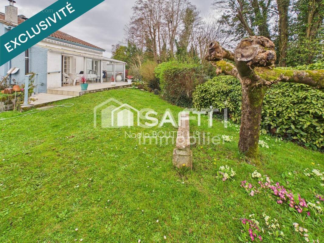 Photo 1 - Maison à LE HAILLAN