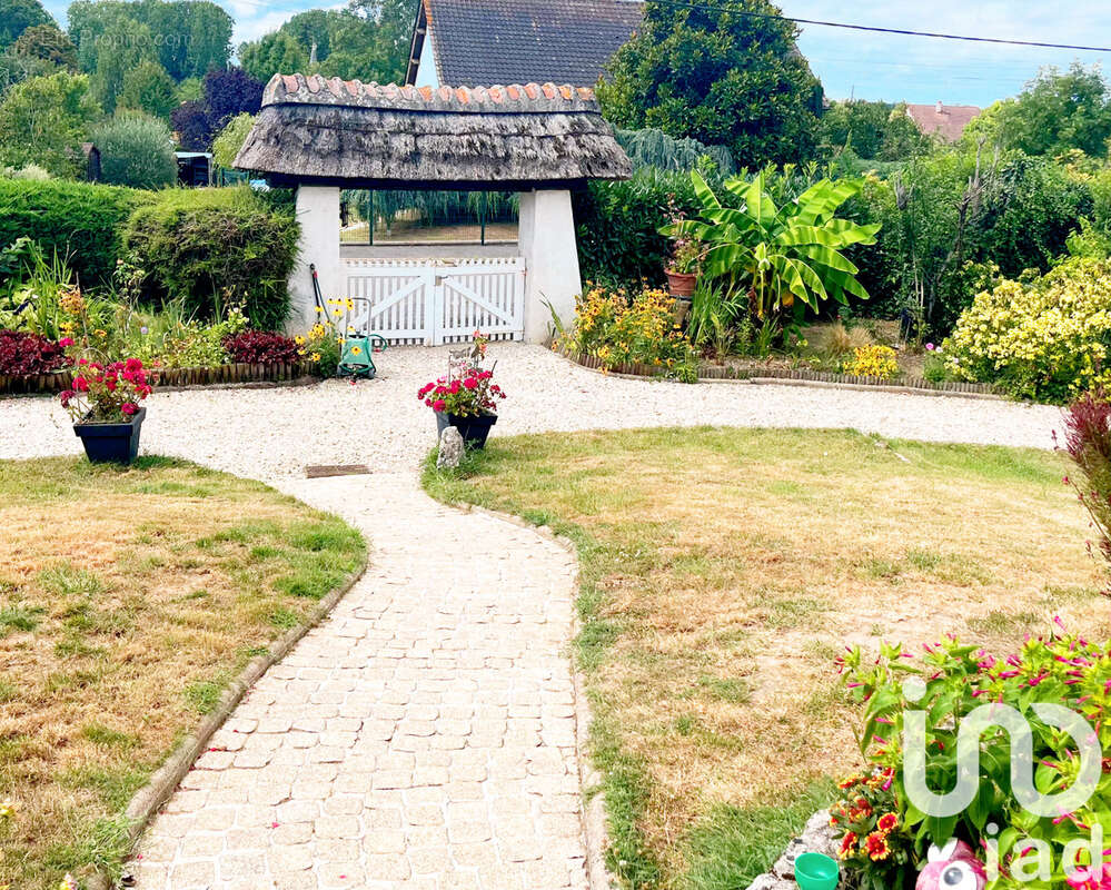 Photo 3 - Maison à NOGENT-SUR-VERNISSON