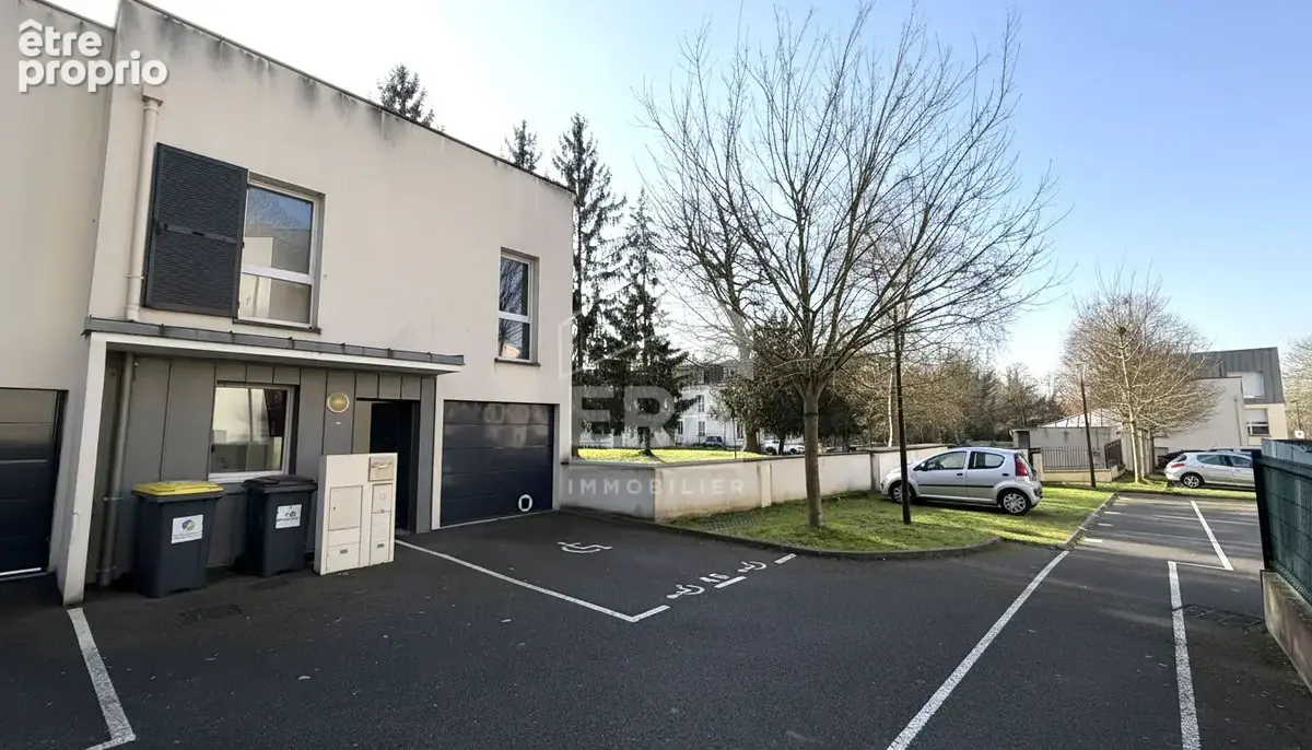 Maison à ETIOLLES