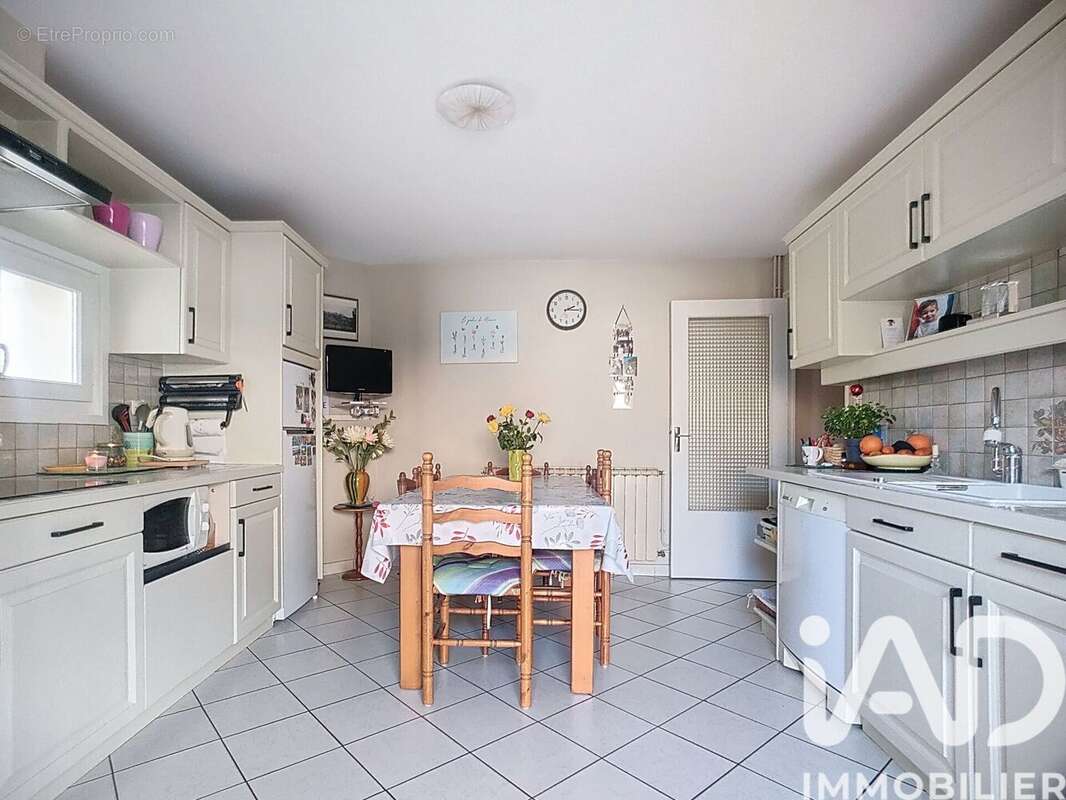 Photo 3 - Maison à TOURNON-SUR-RHONE