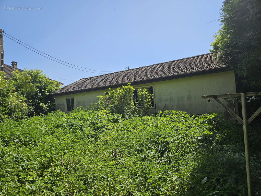 Maison à VERDUN-SUR-LE-DOUBS