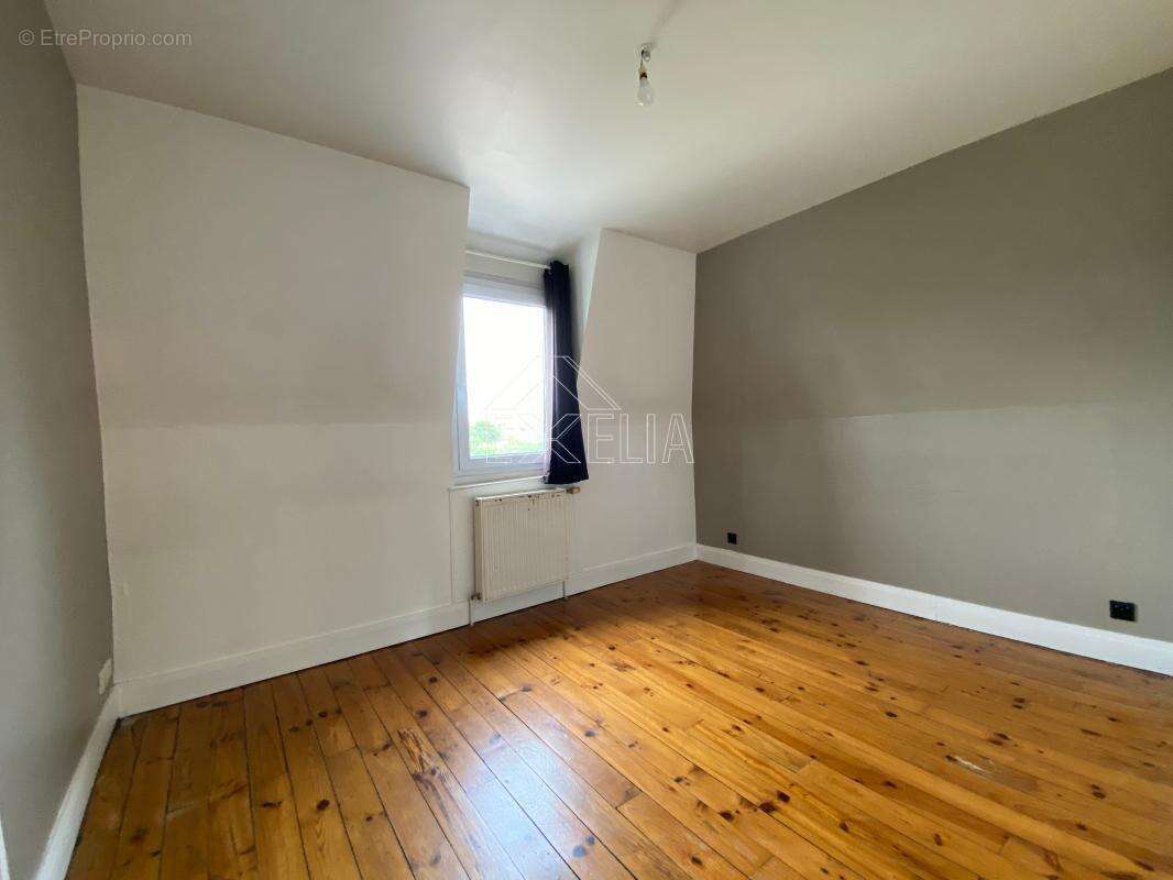 Appartement à ROSNY-SUR-SEINE