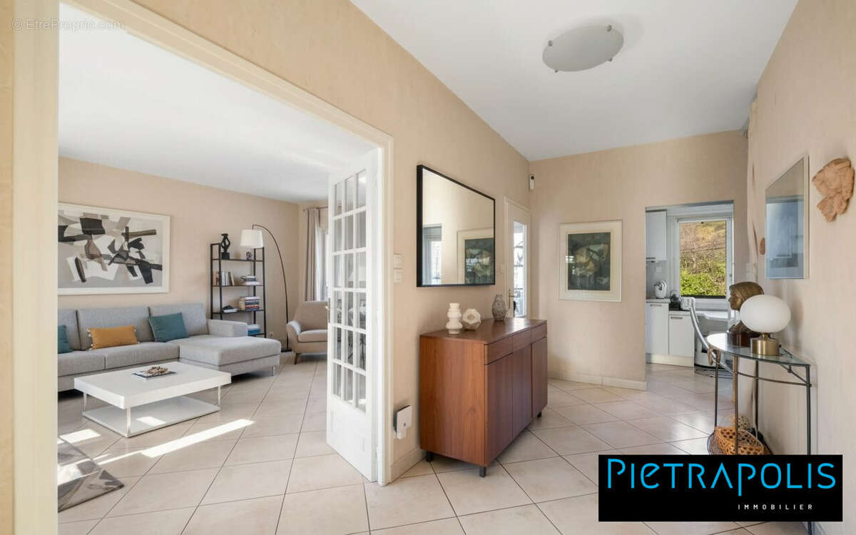 Maison à SAINT-DIDIER-AU-MONT-D'OR