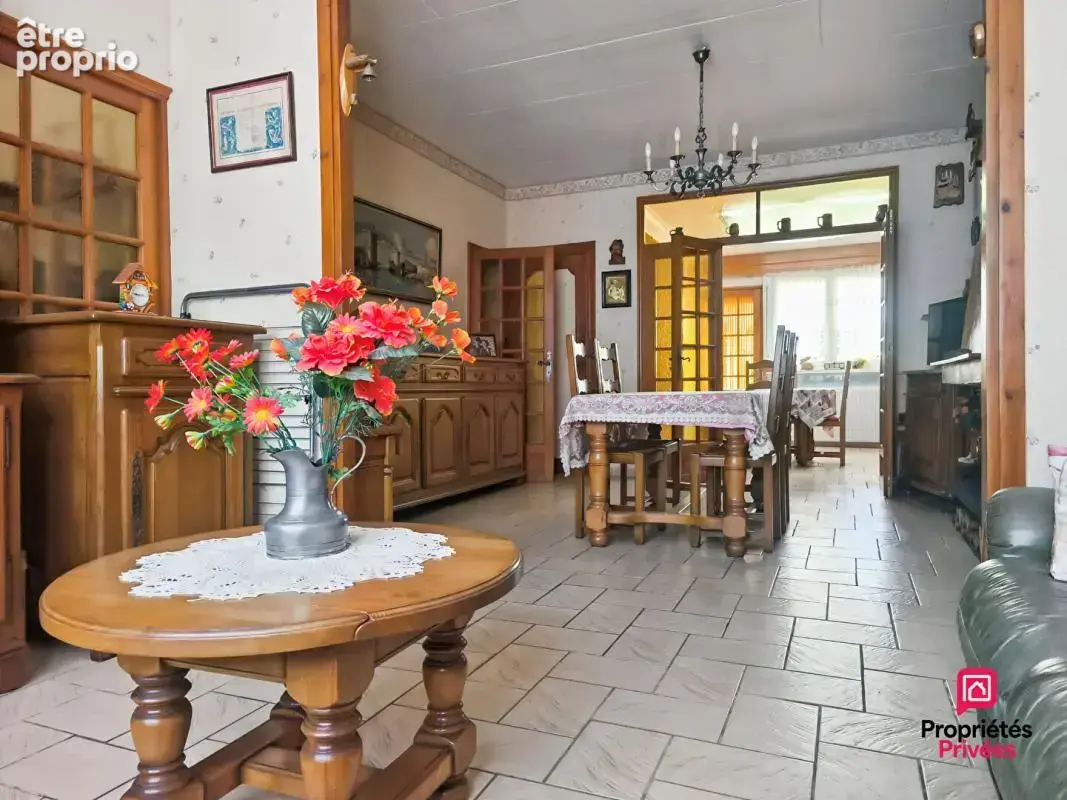 Marcq en Baroeul (59700) secteur PLOUICH, jolie maison de ville avec 3 chambres, grenier aménageable, et joli extérieur de 165 m - photo 5