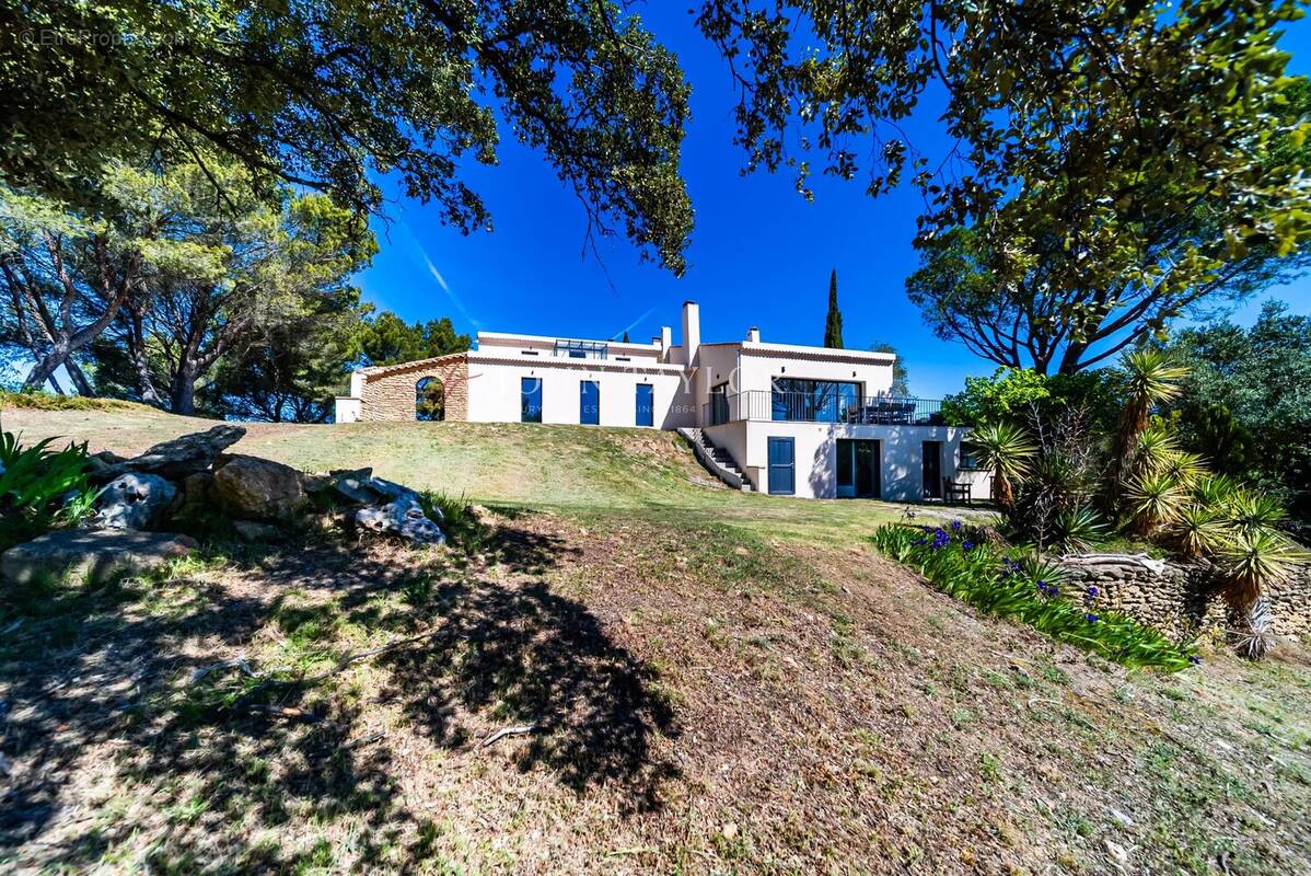 Maison à CHATEAUNEUF-DU-PAPE