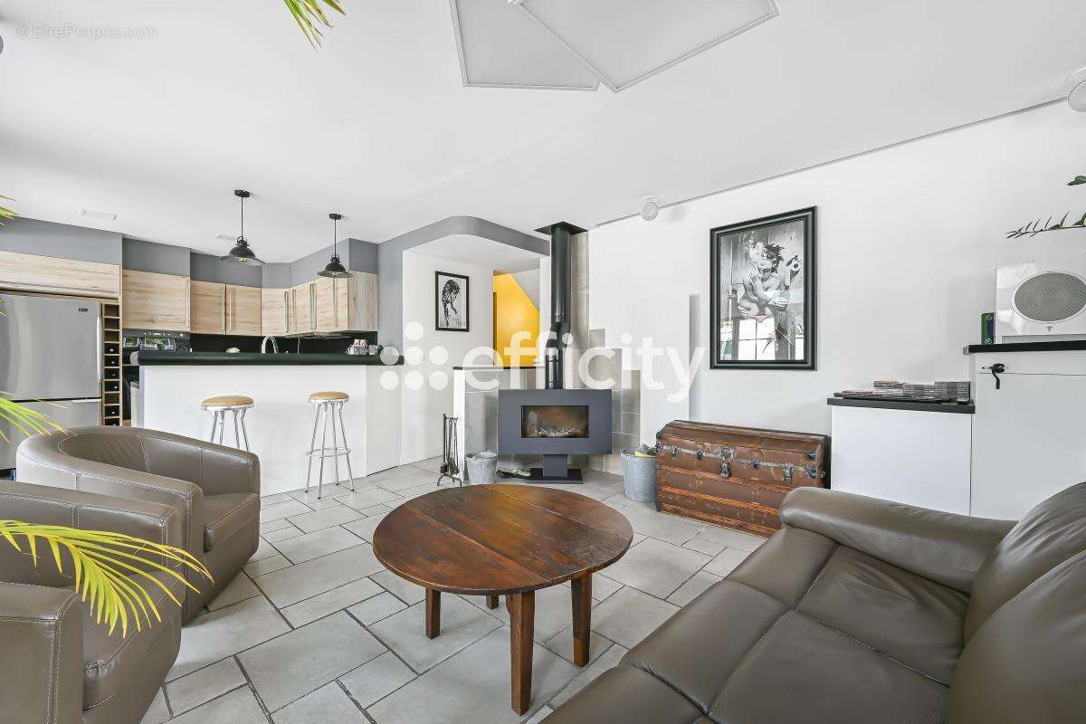 Maison à AULNAY-SOUS-BOIS