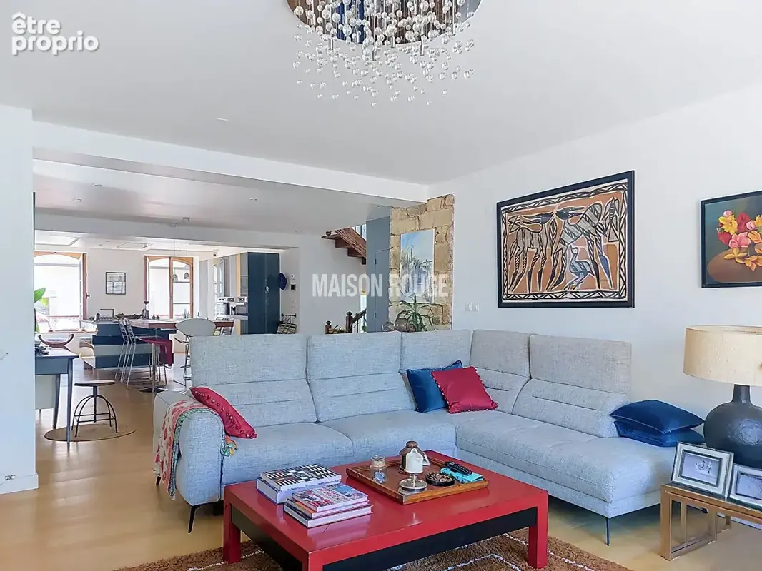 Exclusivité Maison Rouge , Loft de prestige de près de 200 m² avec vue exceptionnelle sur un monument historique en hyper centre - photo 7
