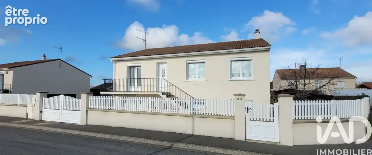 Photo 1 - Maison à THOUARS