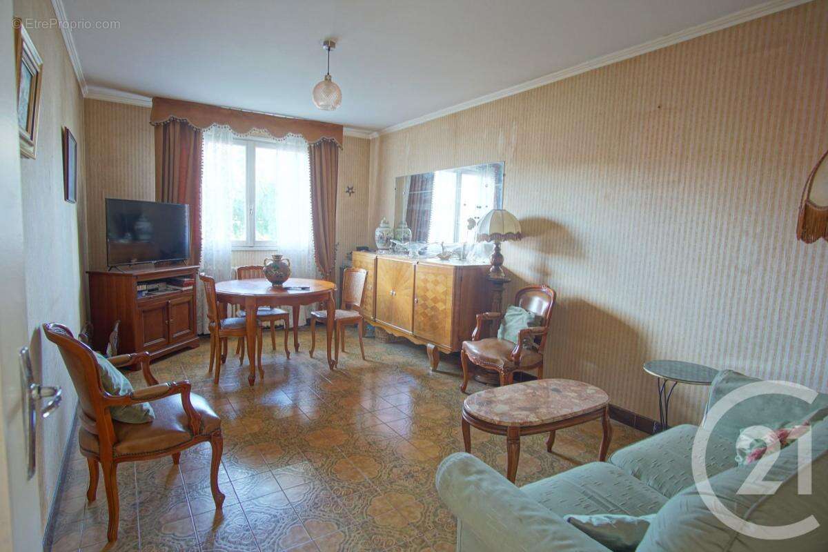 Maison à CHOISY-LE-ROI