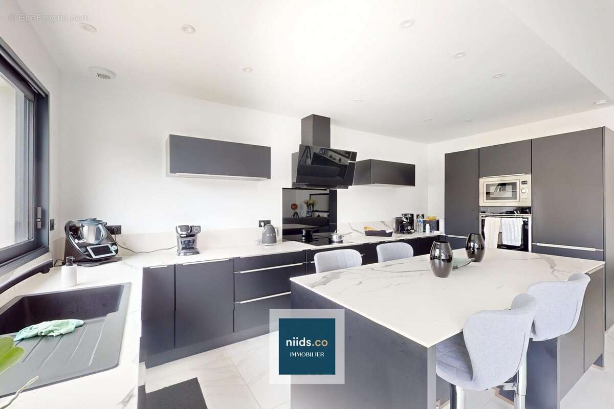 Maison à NIEUL-SUR-MER