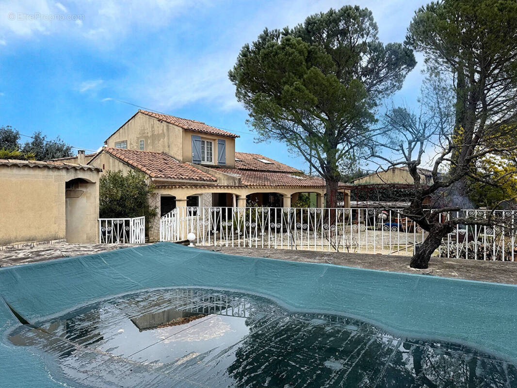 Maison à ROQUEMAURE