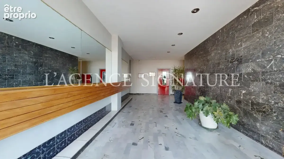 Nice Promenade des Anglais « Sandy» Studio avec Mezzanine 36m2 Balcon - photo 5